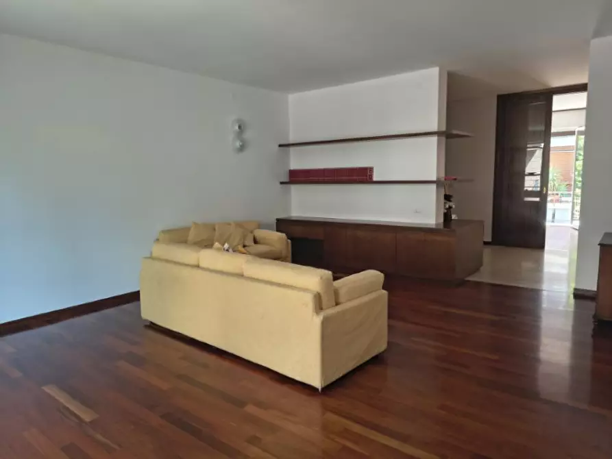 Immagine 9 di Appartamento in vendita  in Via Armando Maniciati a Padova