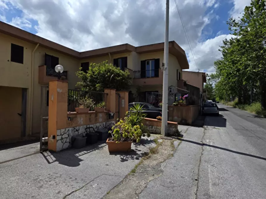 Immagine 35 di Villa in vendita  in Via Pace Giammoro,74 a Pace Del Mela