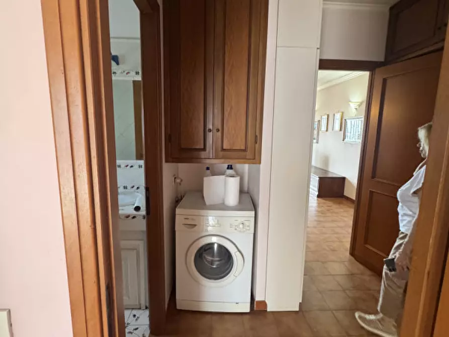 Immagine 12 di Appartamento in vendita  in Via Eudo Giulioli a Roma