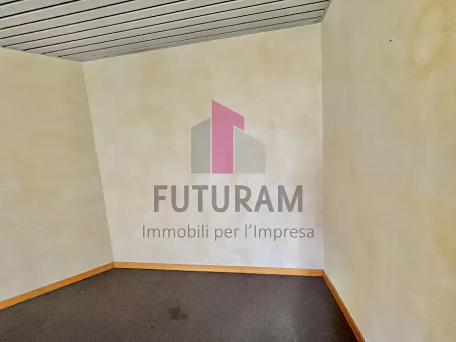 Immagine 11 di Ufficio in affitto  a Arcugnano