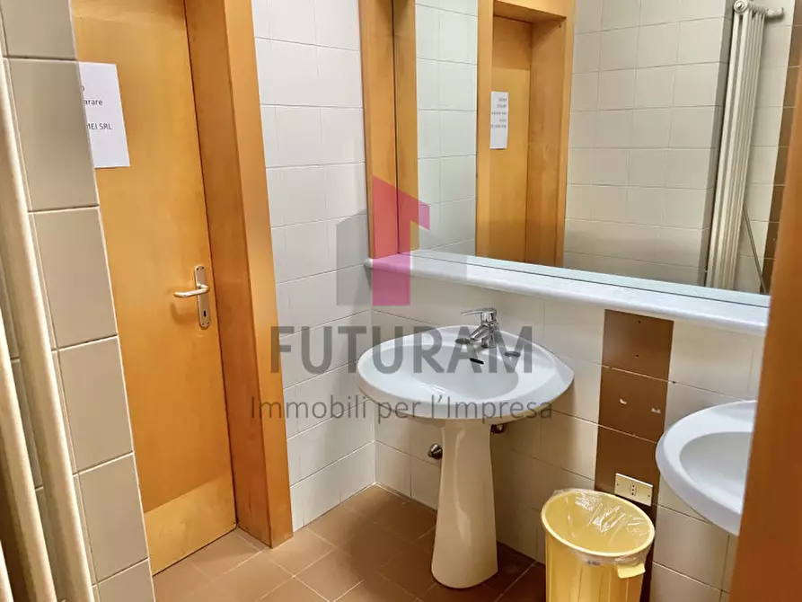 Immagine 16 di Ufficio in affitto  a Arcugnano