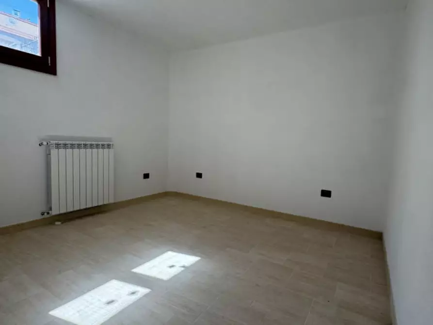 Immagine 9 di Villetta a schiera in vendita  in Via Virdis a Sassari