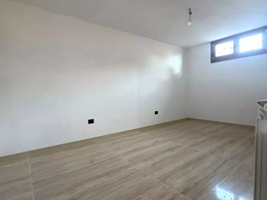 Immagine 10 di Villetta a schiera in vendita  in Via Virdis a Sassari