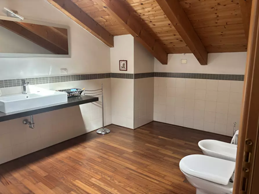 Immagine 19 di Casa trifamiliare in vendita  in Via Toscanini a Mestrino