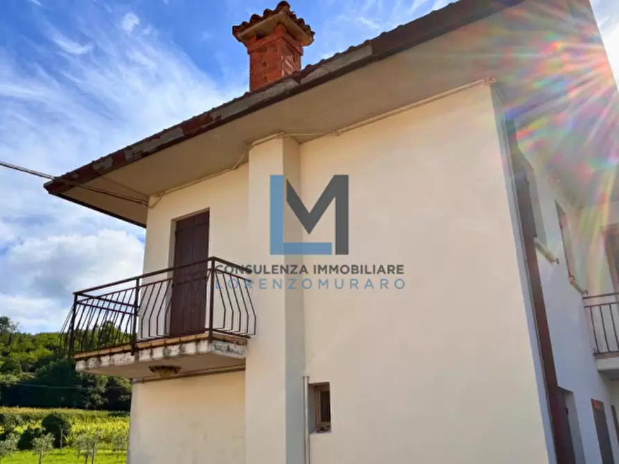 Immagine 2 di Casa indipendente in vendita  a Montebelluna