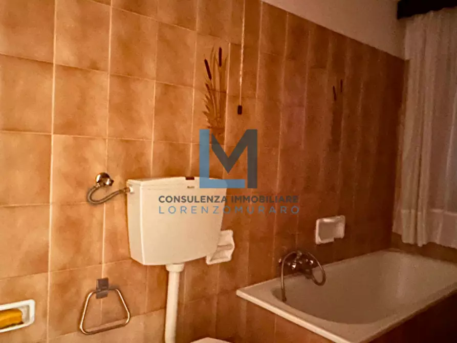 Immagine 11 di Casa indipendente in vendita  a Montebelluna