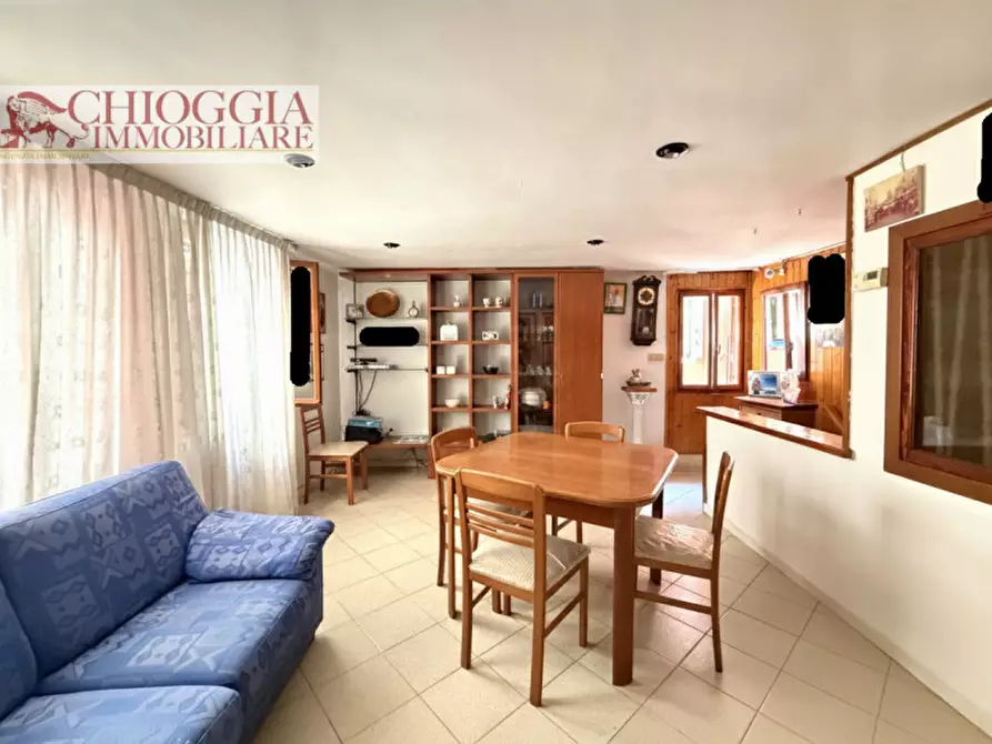Immagine 4 di Casa indipendente in vendita  in Calle Donaggio a Chioggia