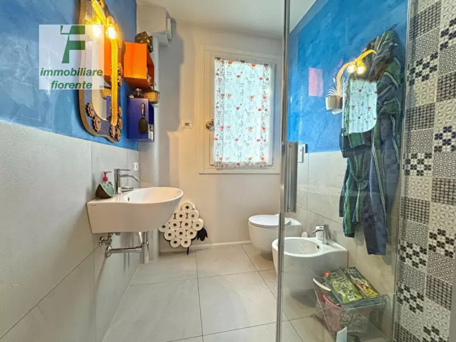 Immagine 9 di Casa bifamiliare in vendita  in VIA TRIESTE a Piazzola Sul Brenta