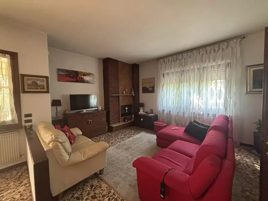 Immagine 2 di Villetta a schiera in vendita  in Via Martel n. 28 a Vittorio Veneto