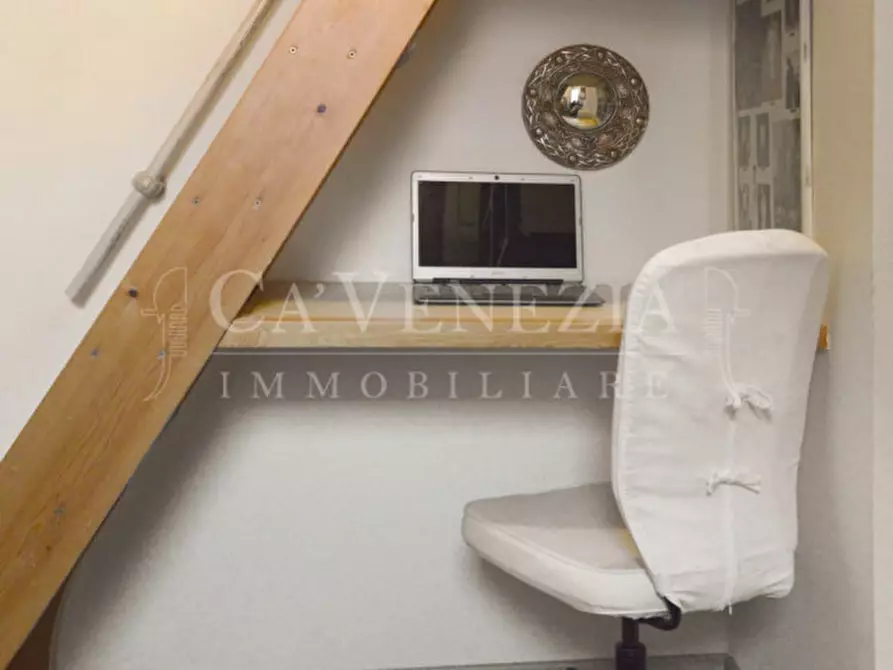 Immagine 14 di Appartamento in vendita  a Venezia