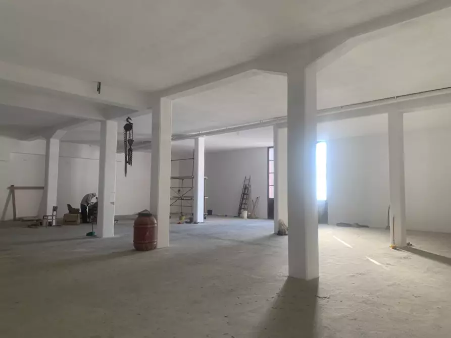 Immagine 9 di Magazzino in vendita  in Via Grego 53/2 a Trieste
