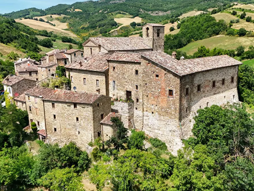 Immagine 1 di Casa indipendente in vendita  in Monastero a Piandimeleto