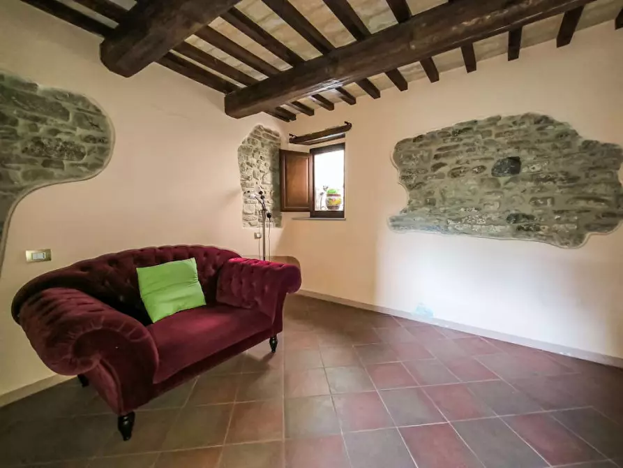 Immagine 10 di Casa indipendente in vendita  in Monastero a Piandimeleto