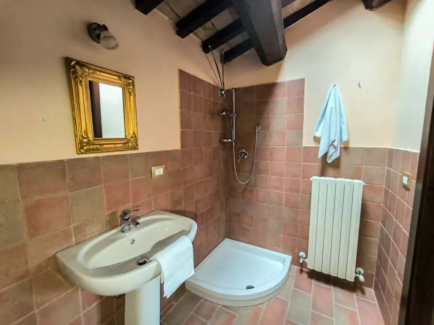Immagine 16 di Casa indipendente in vendita  in Monastero a Piandimeleto