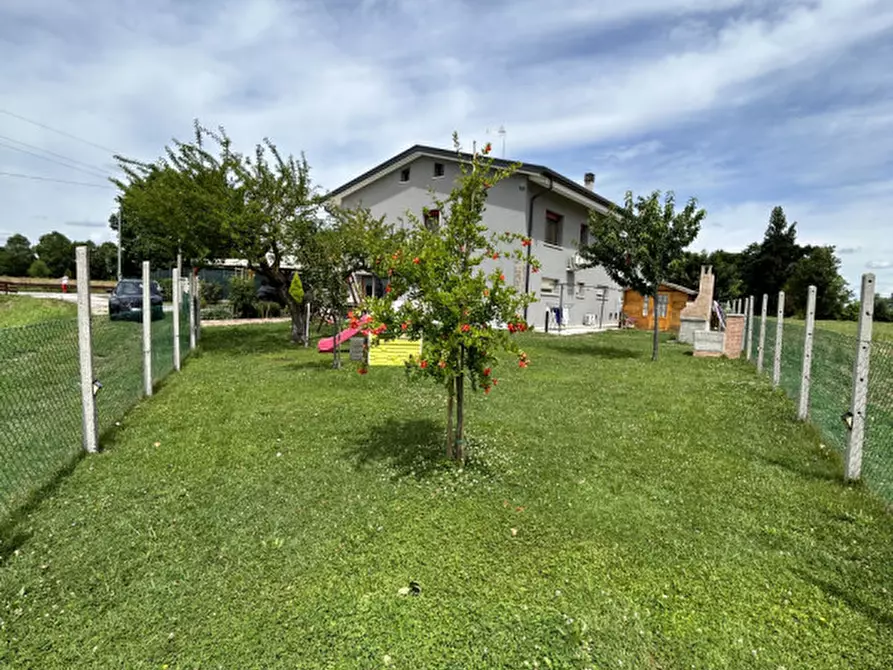 Immagine 48 di Casa bifamiliare in vendita  in Via Mascagni a Salzano