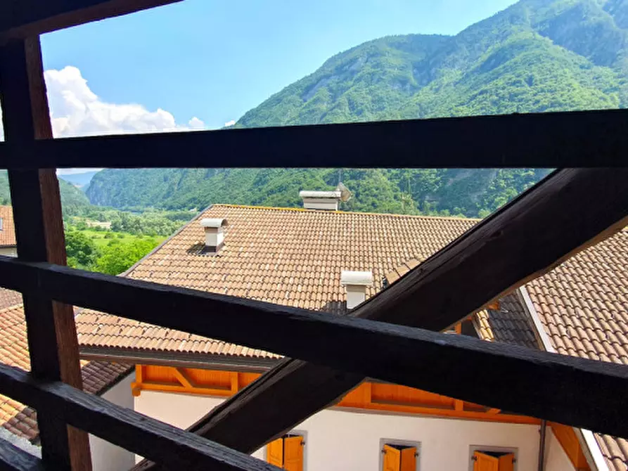 Immagine 10 di Appartamento in vendita  in Frazione Pez a Tre Ville