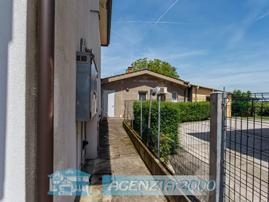Immagine 30 di Casa bifamiliare in vendita  in Via Caneva 10 a Bovolenta