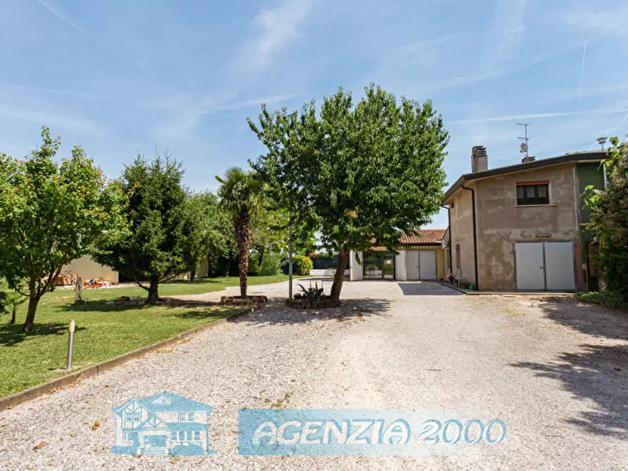 Immagine 36 di Casa bifamiliare in vendita  in Via Caneva 10 a Bovolenta