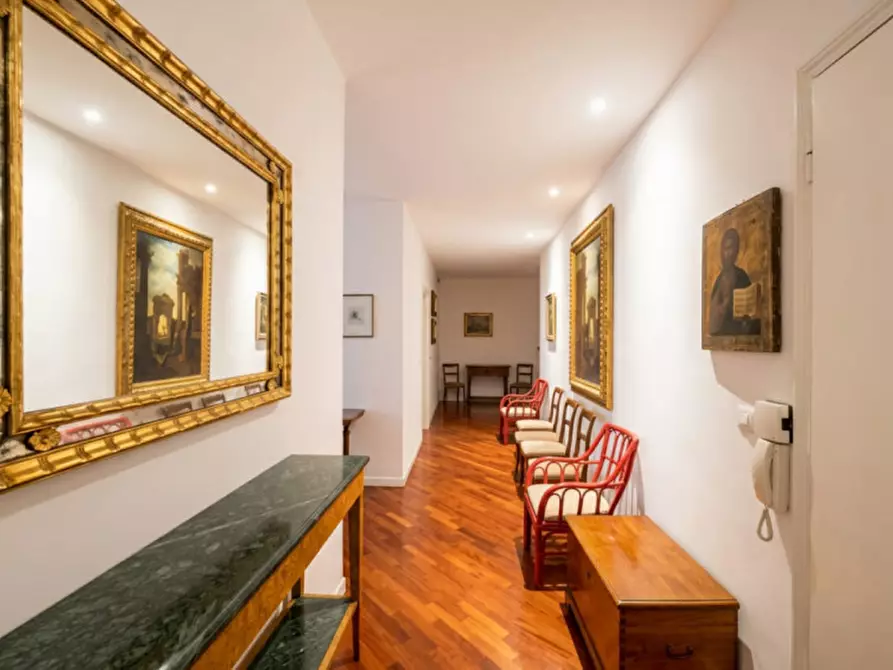 Immagine 6 di Appartamento in vendita  in Via Saragozza a Bologna