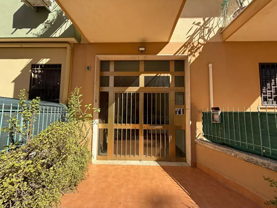 Immagine 2 di Appartamento in vendita  in Via Matteo Dominici 4 a Palermo