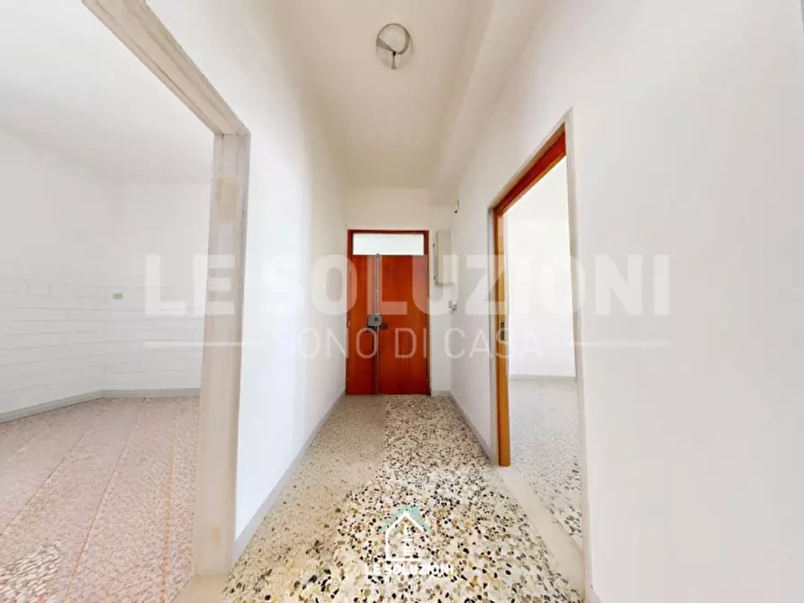Immagine 8 di Appartamento in vendita  in Via Guglielmo Marconi 19 a Putignano