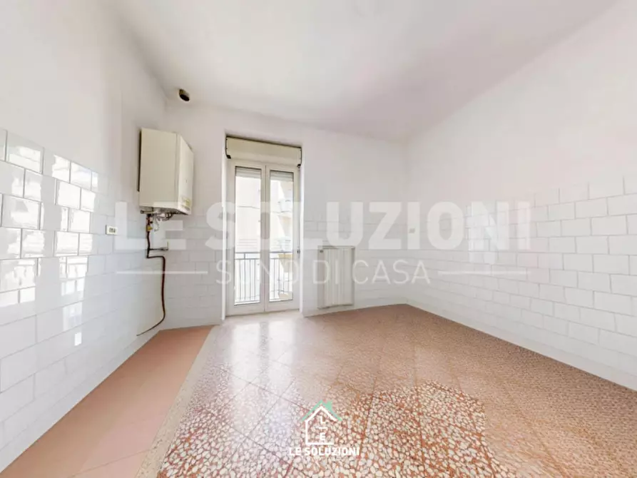 Immagine 9 di Appartamento in vendita  in Via Guglielmo Marconi 19 a Putignano