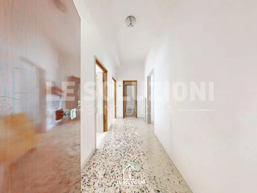 Immagine 12 di Appartamento in vendita  in Via Guglielmo Marconi 19 a Putignano