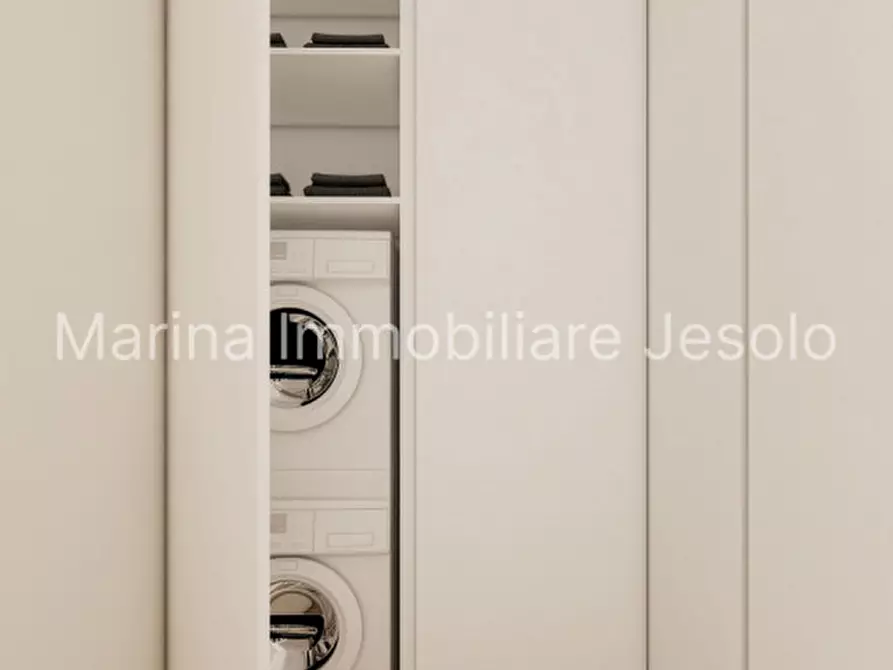 Immagine 17 di Appartamento in vendita  in Via Leon Battista Alberti a Jesolo