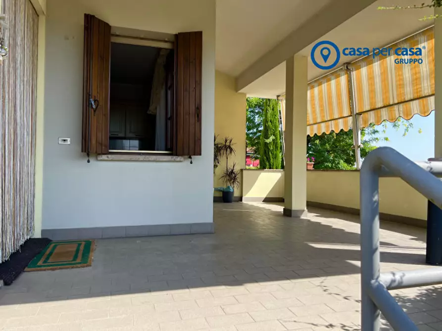 Immagine 3 di Casa bifamiliare in vendita  in Via Emilia a Solesino