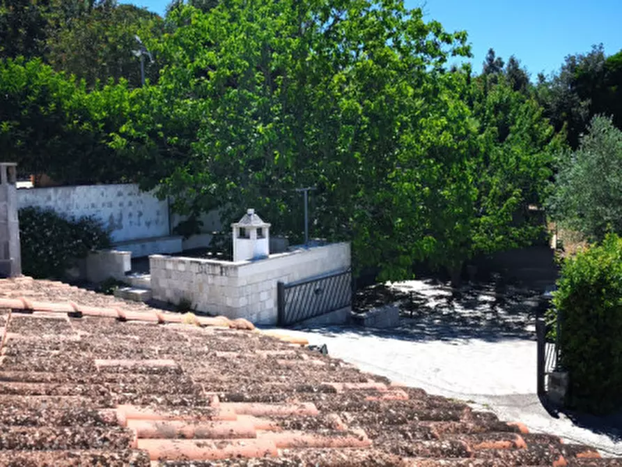 Immagine 5 di Villetta a schiera in vendita  in Viale Arsilio a Fasano