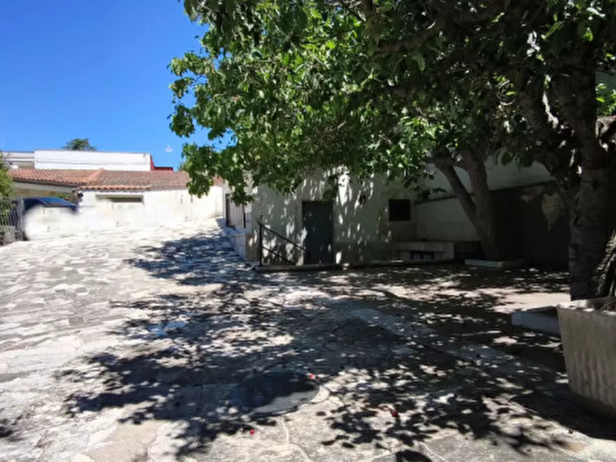 Immagine 32 di Villetta a schiera in vendita  in Viale Arsilio a Fasano