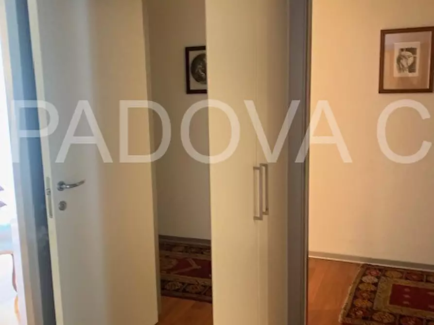 Immagine 22 di Appartamento in vendita  in corso milano a Padova