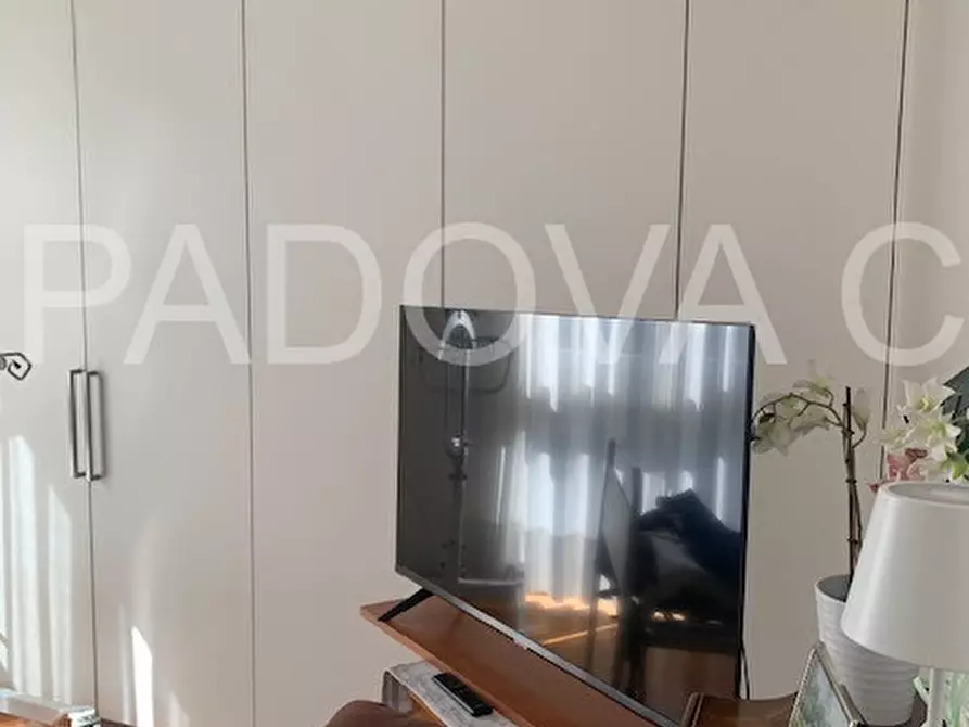 Immagine 26 di Appartamento in vendita  in corso milano a Padova