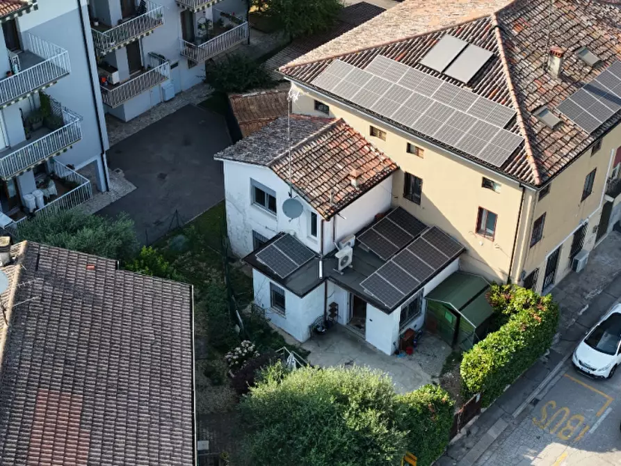 Immagine 1 di Villa in vendita  in Viale Sant'Agostino a Vicenza