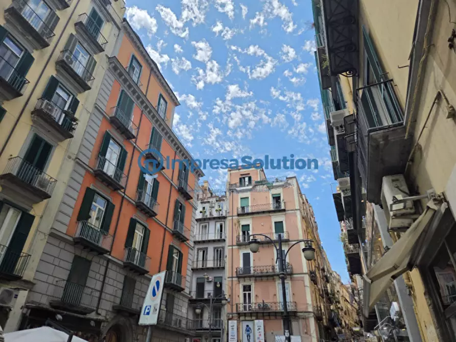 Immagine 2 di Magazzino in affitto  in Via Santa Brigida a Napoli