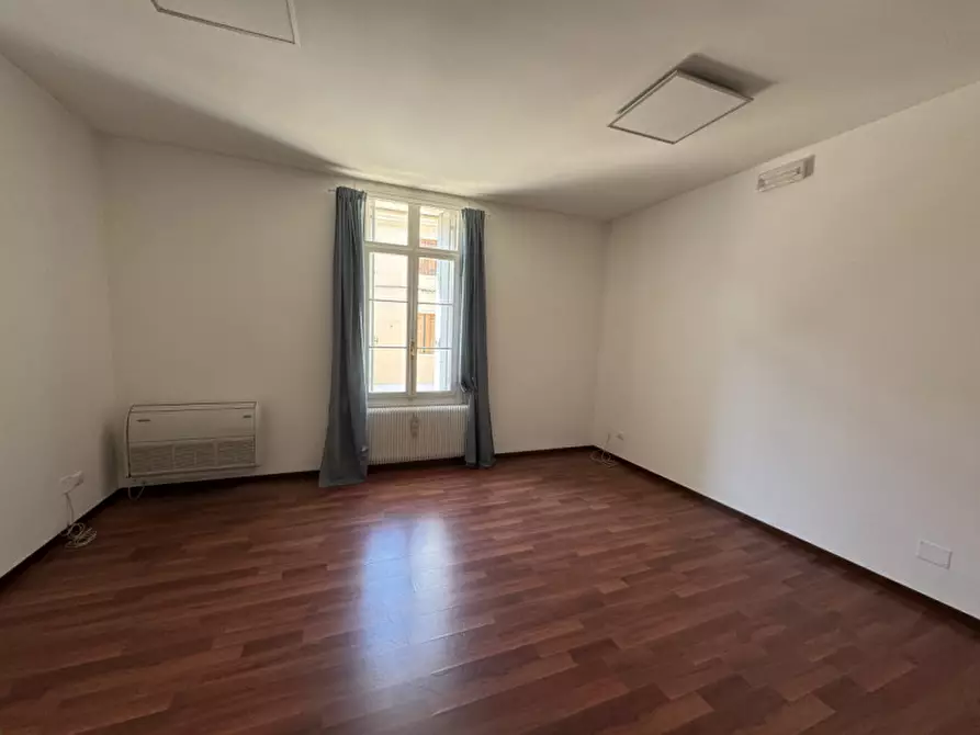 Immagine 2 di Ufficio in affitto  in Via Giuseppe Garibaldi a Lonigo