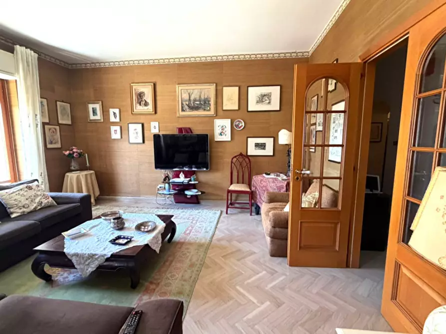 Immagine 13 di Appartamento in vendita  in Via Senatore Avvocato Eduardo Di Giovanni 70 a Siracusa