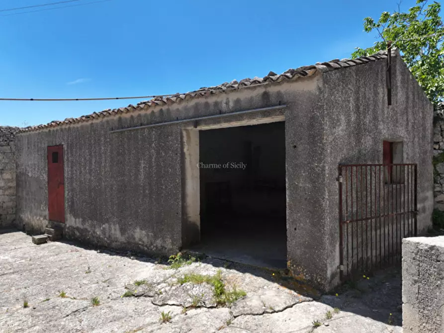 Immagine 45 di Casa indipendente in vendita  in Via Gianforma Margione a Modica