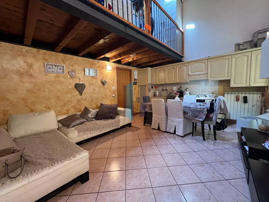 Immagine 3 di Appartamento in vendita  in Via Sant'Orsola 19 a Brescia
