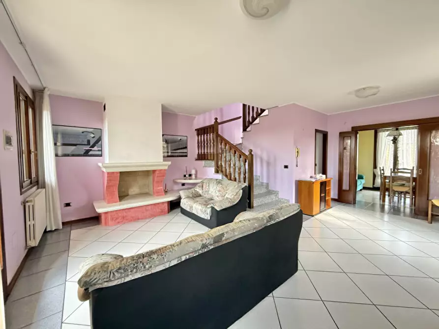Immagine 4 di Casa indipendente in vendita  in via cuoro a Solesino