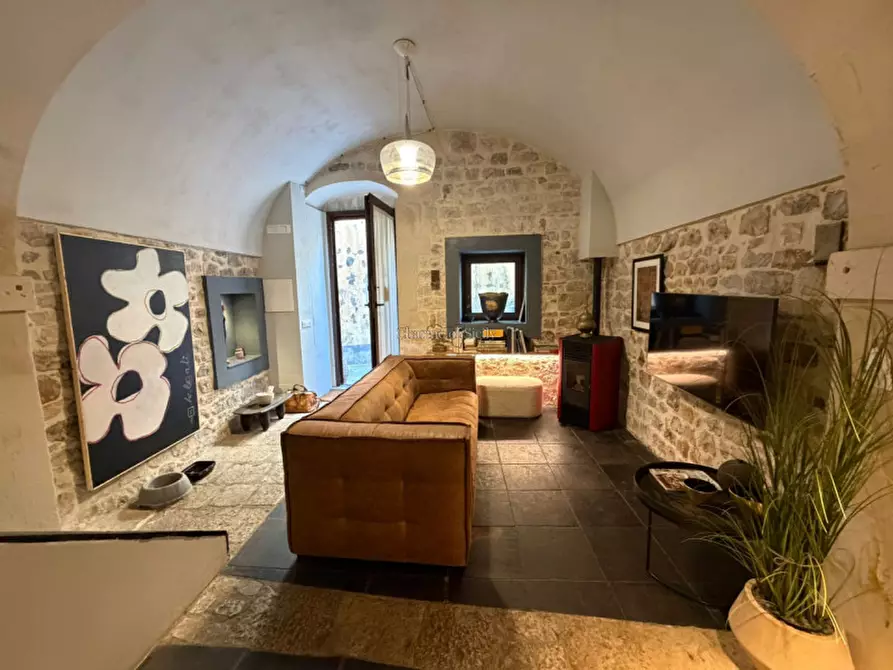 Immagine 9 di Casa indipendente in vendita  in VICOLO BONOMO a Modica