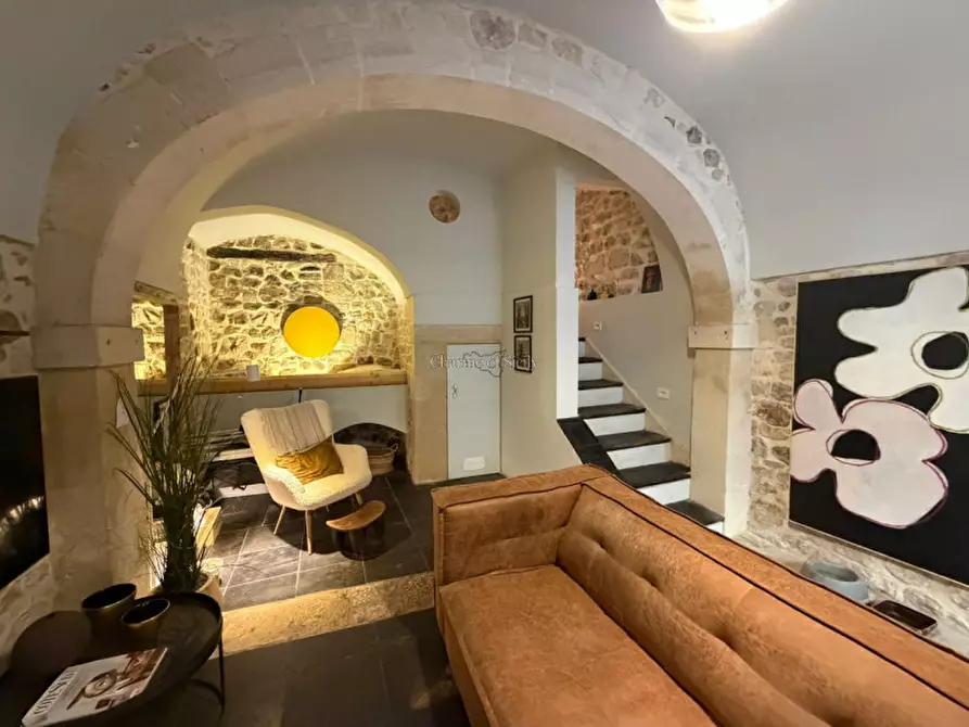 Immagine 11 di Casa indipendente in vendita  in VICOLO BONOMO a Modica
