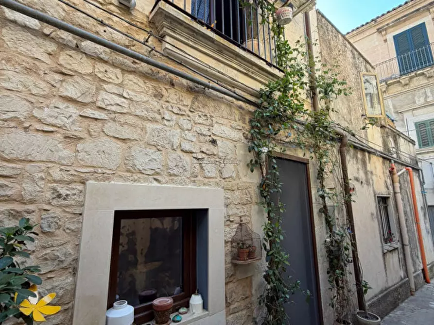 Immagine 37 di Casa indipendente in vendita  in VICOLO BONOMO a Modica