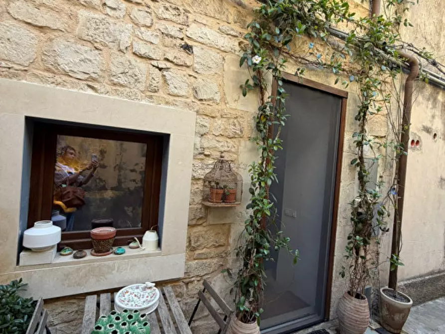 Immagine 38 di Casa indipendente in vendita  in VICOLO BONOMO a Modica