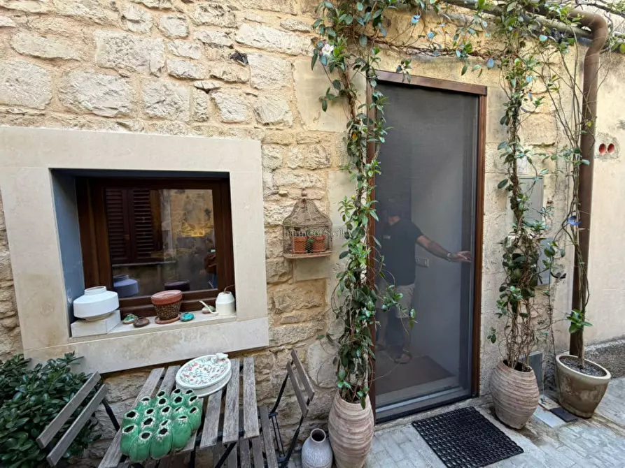 Immagine 40 di Casa indipendente in vendita  in VICOLO BONOMO a Modica