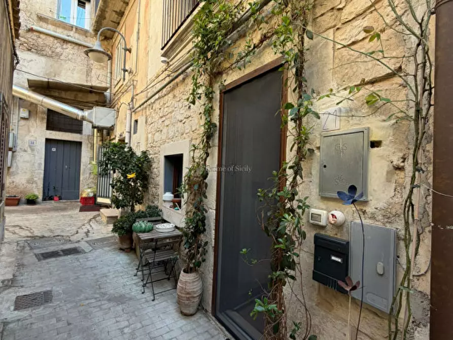 Immagine 41 di Casa indipendente in vendita  in VICOLO BONOMO a Modica