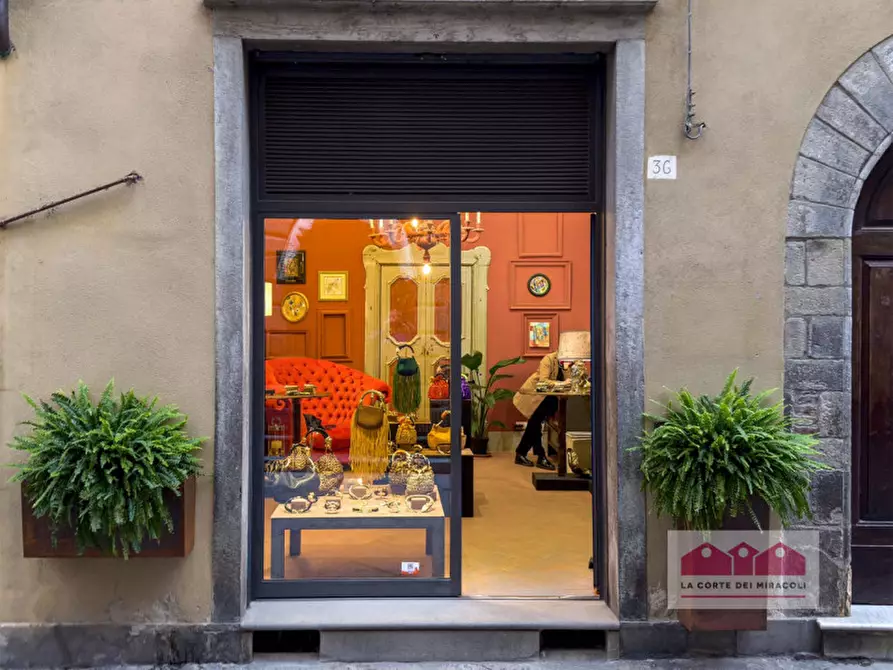 Immagine 3 di Negozio in affitto  in contrà Paolo Lioy a Vicenza