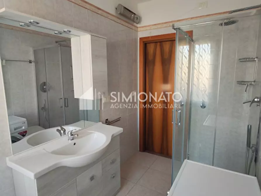Immagine 7 di Casa bifamiliare in affitto  in Via del Parroco a Venezia