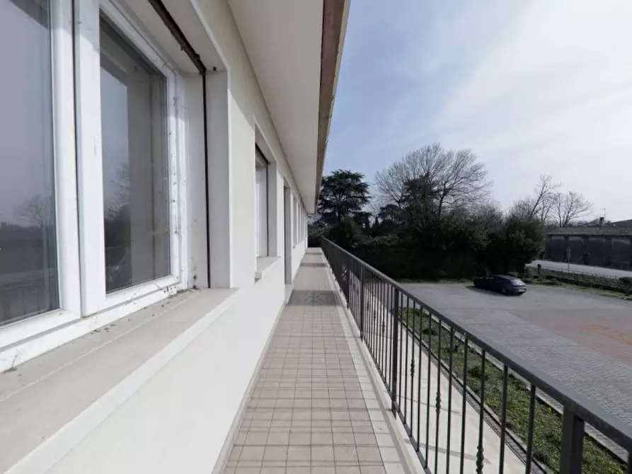 Immagine 11 di Appartamento in vendita  in Via Pasquale Longo a Borgo Veneto