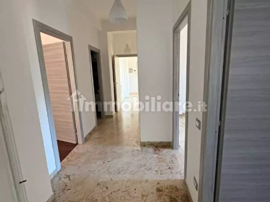 Immagine 15 di Appartamento in affitto  in Viale Cortina d'Ampezzo a Roma